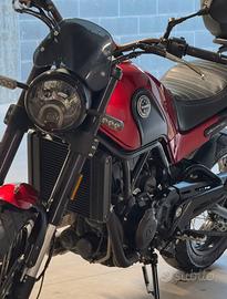 Benelli Leoncino 500 trail
