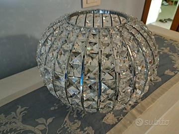 lampada da tavolo e 2 lampade da comodino 