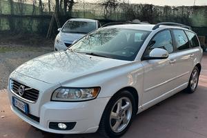 Volvo V50 D4 Momentum