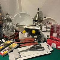 Attrezzatura per la cucina  nuova. 