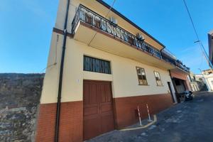 Rif 988Pedara - Appartamento luminoso nel cuore