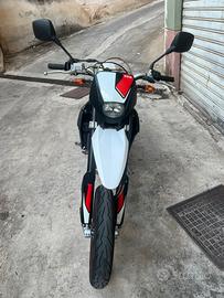 Swm sm 125 r
