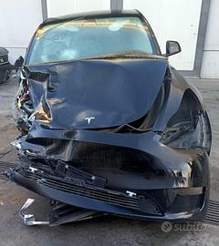RICAMBI USATI AUTO TESLA Model Y Serie N.D 3D3, 4D
