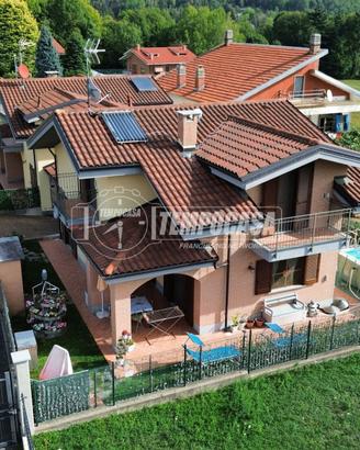 VILLA SEMINDIPENDENTE DI RECENTE COSTRUZIONE CON G