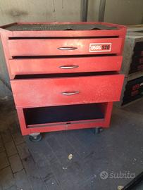 Carrello porta attrezzi 