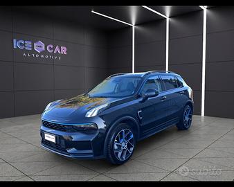 LYNK&CO 01 PHEV TETTO APRIBILE