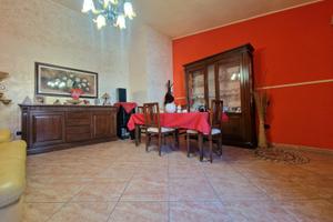 Ampio appartamento pentavano indipendente