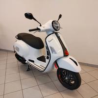 Piaggio Vespa GTS 310 Super Sport IN PRONTA CONSE