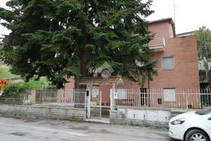 3 LOCALI A SAN VITO ROMANO