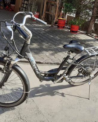 BICICLETTA  ELETTRICA