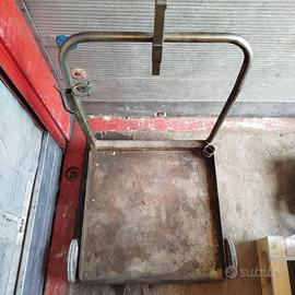 Carrello Porta Fusto Olio ..