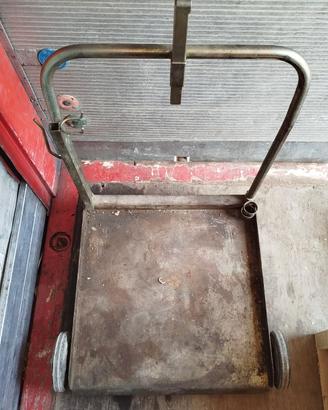 Carrello Porta Fusto Olio ..