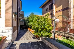 Appartamento di 160 m² con 3 locali a Monterotondo