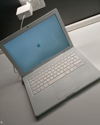 APPLE MACBOOK A1181 - 2007