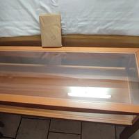 tavolino vetrina portaoggetti 