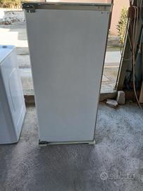 Frigorifero a incasso WHIRLPOOL altezza 122 cm 