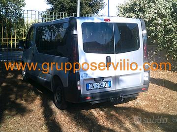 Opel vivaro 9 posti autovettura gancio