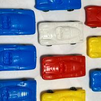 Automobiline in plastica dal fascino vintage!