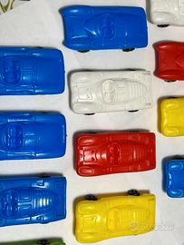 Automobiline in plastica dal fascino vintage!