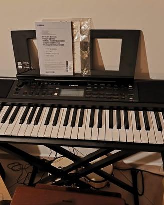 Tastiera Yamaha PSR-E383