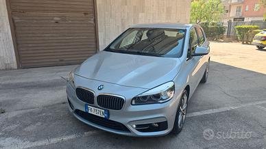 BMW 218d Luxury