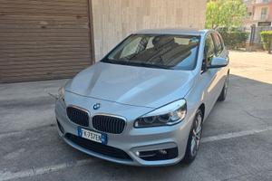 BMW 218d Luxury