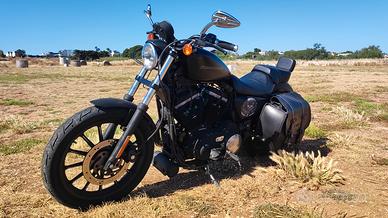 Harley Davidson 883