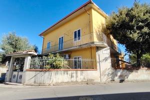 Villa indipendente libera su 4 lati