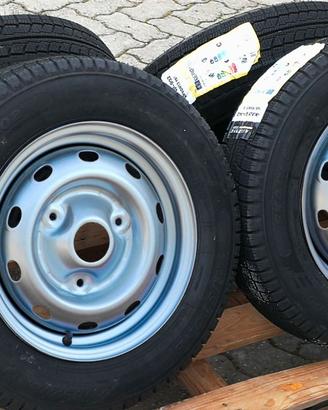Cerchi Renault R4 R5 R6 con gomme invernali 145/80