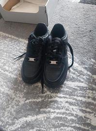 Nike Air Force 1 nere – taglia 40