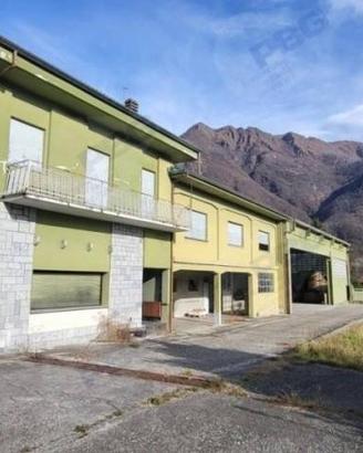 Immobile in asta di 2009 m² con 1 locale a Ornavas