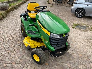 Trattorino tagliaerba John deere 305R