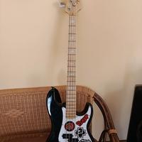 Basso Fender Precision Japan