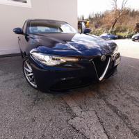 Alfa Giulia 2.2 diesel AT8 160 CV