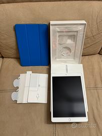 Ipad (8 generazione) Wi-Fi + Cellular, argento