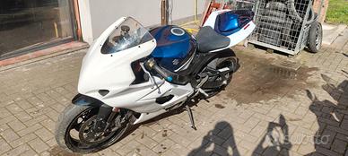 Smembro gsxr1000 k5 10k km