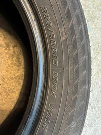 Pneumatici invernali Yokohama Bluearth