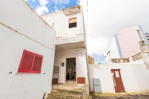 Abitazione d'epoca con antico forno e cortile