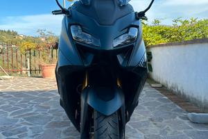 Yamaha Tmax 2023 tech max