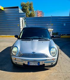 MINI COOPER ONE D 