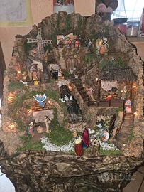 Presepe artigianale napoletano grande con acqua e 