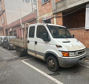 Iveco Daily 35C10 cassone fisso doppia cabina 2004