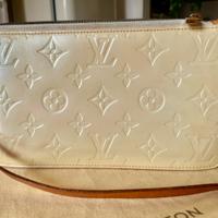 Pochette LOUIS VUITTON