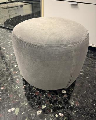 Pouff in velluto grigio Ikea