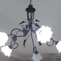 Lampadario in ferro battuto