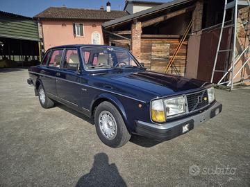 Volvo 240 Berlina 4 Marce 85000KM Conservata