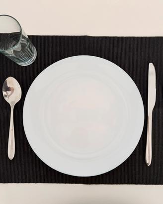 Set stoviglie e bicchieri in ceramica/vetro