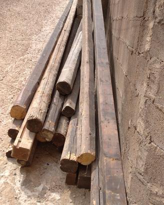 pali di legno