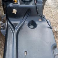 serbatoio Nissan interstar 2004