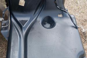 serbatoio Nissan interstar 2004